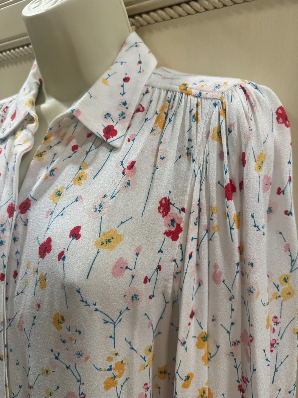 Equipment White Floral Button-Front Blouse Small - Picture 9 of 10